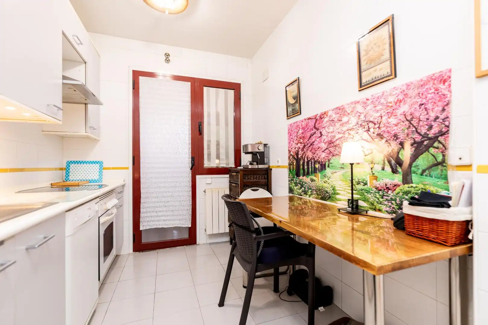 Cocina de Ático en venta en Las Rozas de Madrid con Calefacción, Jardín privado y Terraza