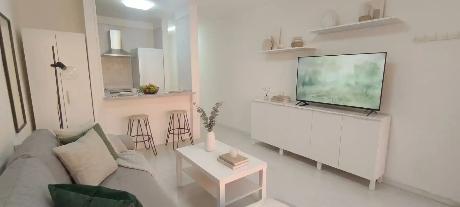 Sala d'estar de Pis de lloguer en Arona amb Balcó