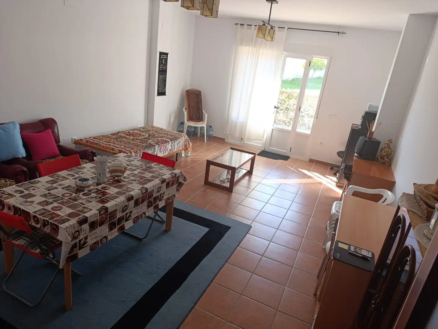 Sala d'estar de Casa o xalet en venda en Mata de Alcántara amb Moblat
