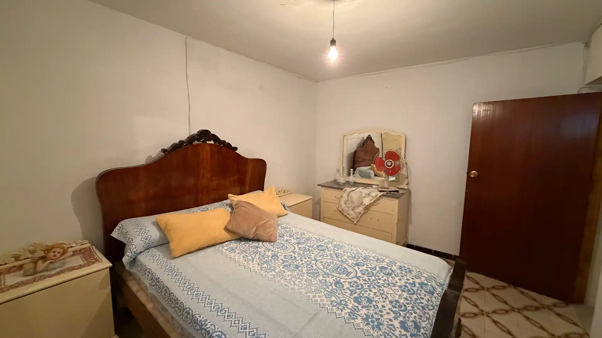 Houses for sale in Calle Saludeja, Úbeda