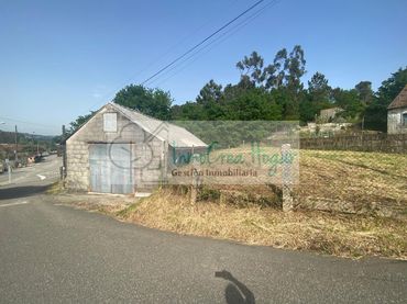 Locale commerciale in vendita a Mos