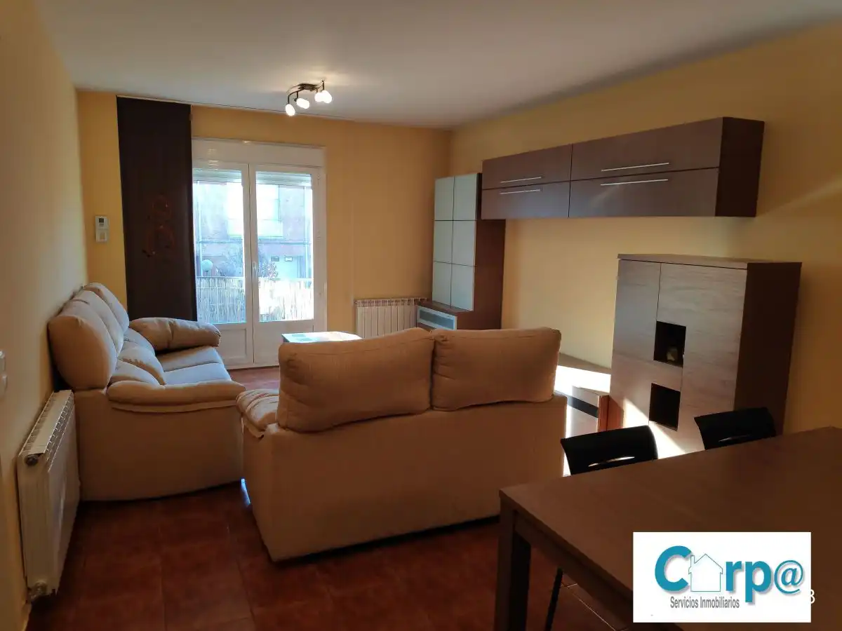 Casa adosada en venta en Andosilla
