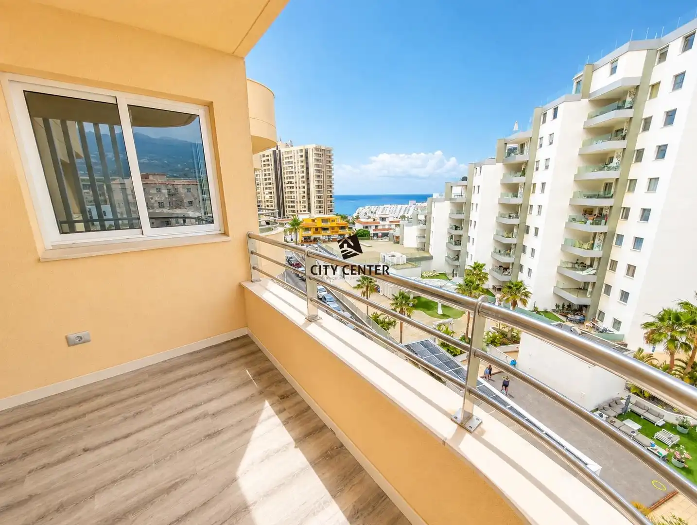 Balcony of Flat for sale in Adeje  with Furnished, Balcony and Community pool