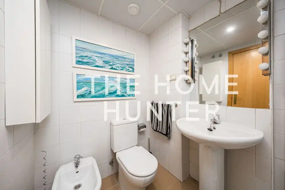 Baño de Piso de alquiler en Madrid con Aire acondicionado, Calefacción y Jardín privado