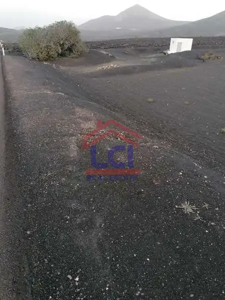 Terreno en venta en Yaiza