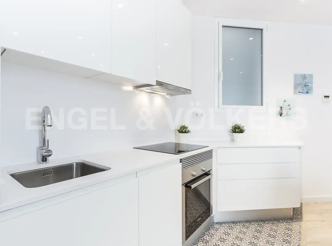 Kitchen of Flat for rent in Barcelona  with Air Conditioner, Heating and Furnished