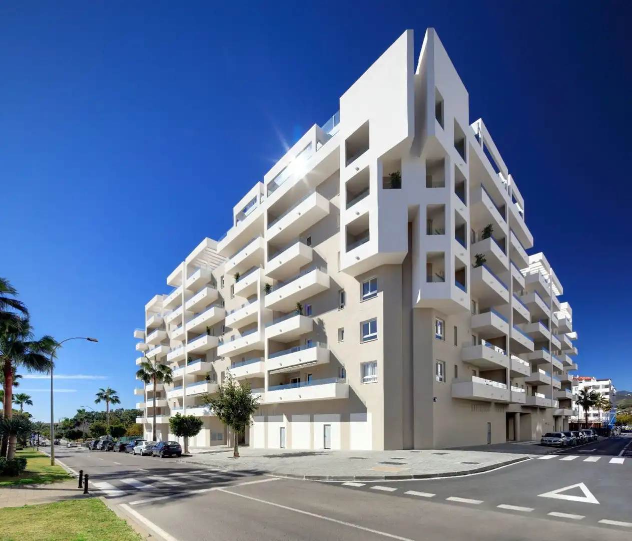 Flat with pool for sale in Nueva Andalucía