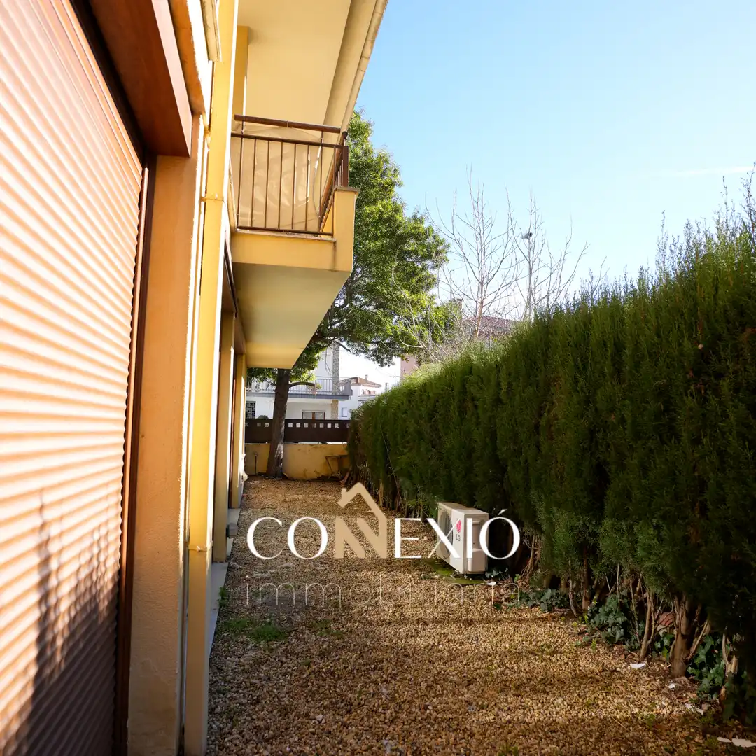Vista exterior de Casa o chalet en venta en Banyoles con Aire acondicionado, Calefacción y Jardín privado