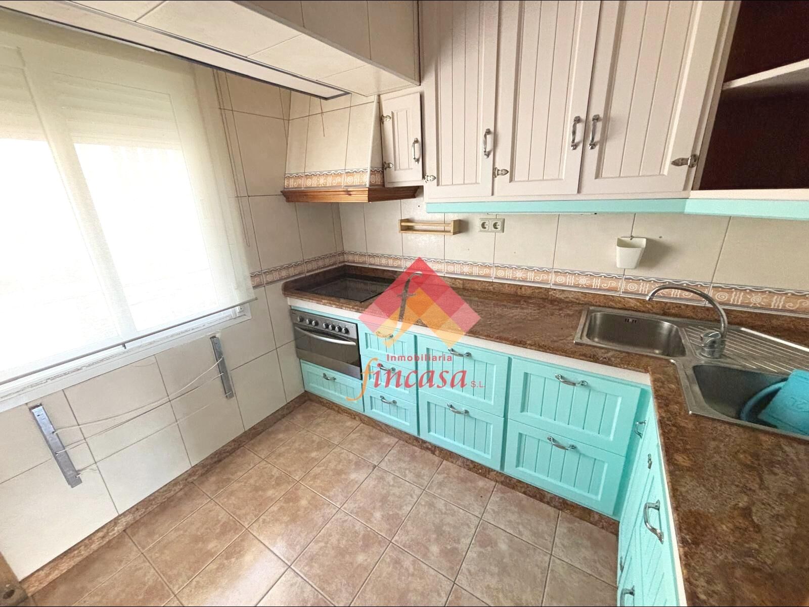 Cuina de Pis en venda en Ronda amb Calefacció i Terrassa