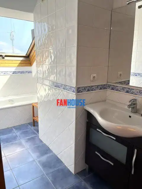 Bathroom of Attic for sale in Gijón   with Heating
