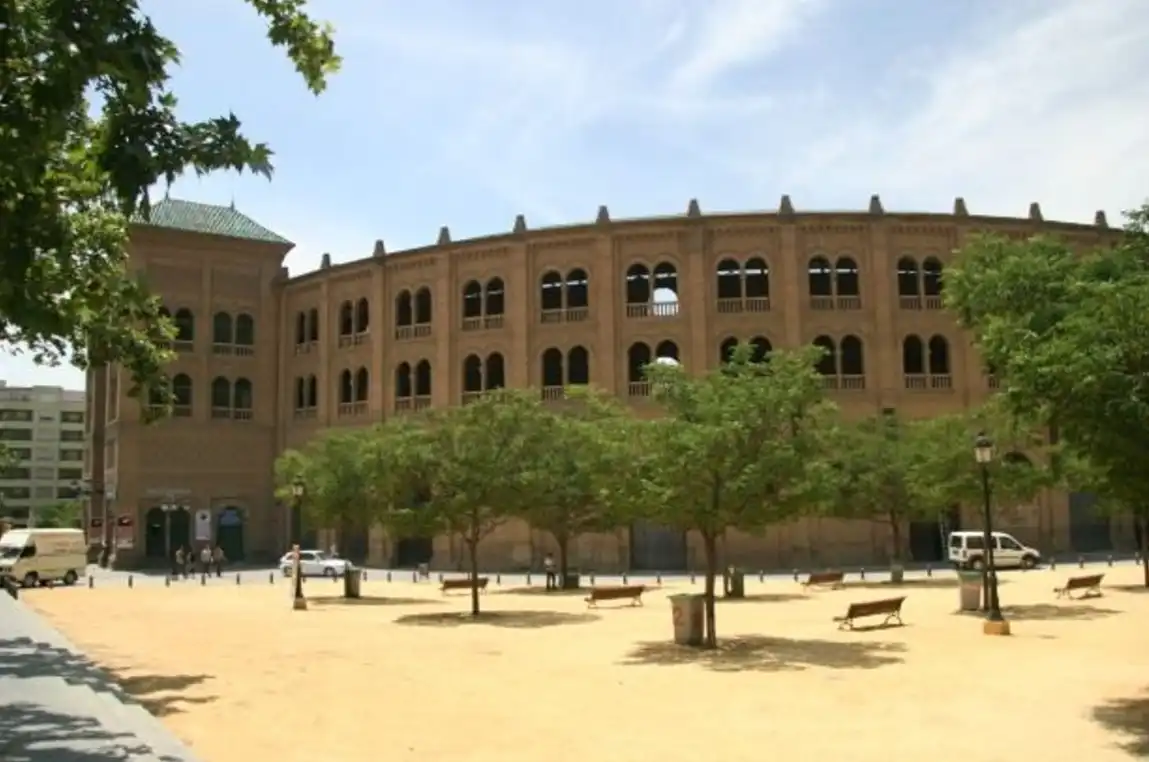 Vista exterior de Pis de lloguer en Granada amb Aire condicionat, Calefacció i Moblat