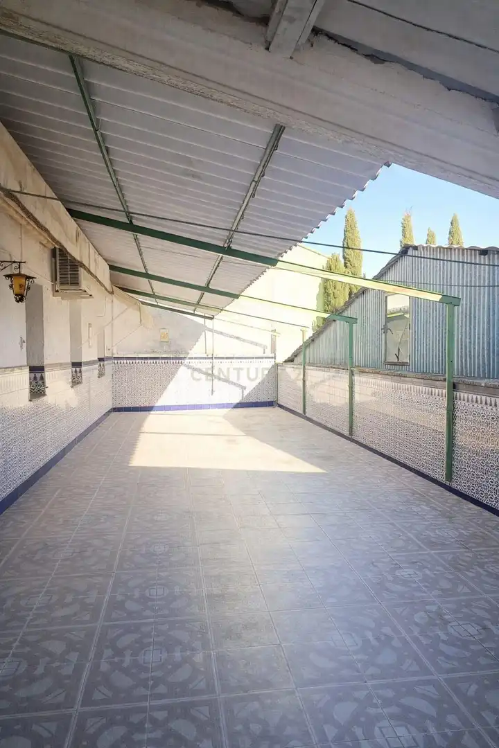 Außenansicht von Wohnungen zum Verkauf in Trujillo mit Klimaanlage, Abstellraum und Balkon