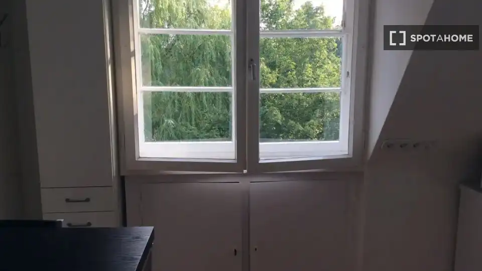 Terraza de Apartamento para compartir en Tamarite de Litera con Aire acondicionado, Terraza y Amueblado