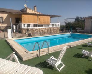 Swimming pool of House or chalet for sale in Guadamur  with Air Conditioner, Terrace and Swimming Pool