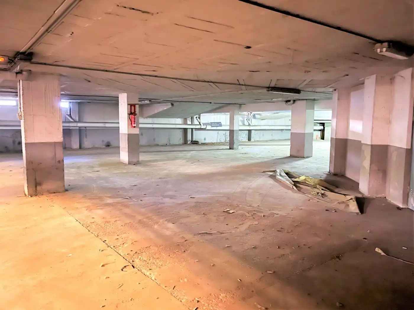 Garage for rent in Calle CANAL, El Cerro