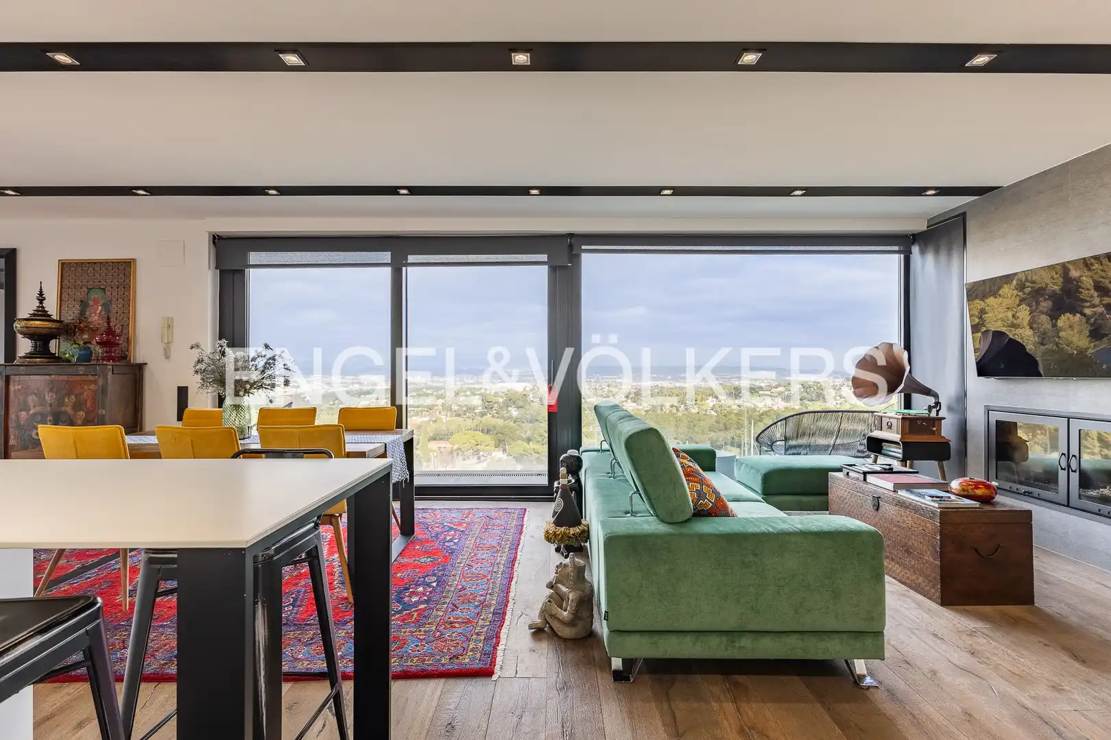 Living room of Houses for sale in Sant Cugat del Vallès  with Air Conditioner, Heating and Private garden