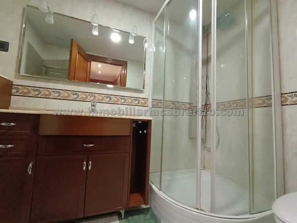 Flat for sale in Calle Rodrigo de Arriaga Mendo, Residencia
