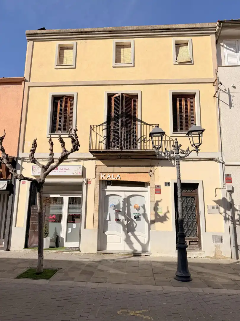 Reihenhaus mit Terrasse zum Verkauf in Plaça Església, imagen 2