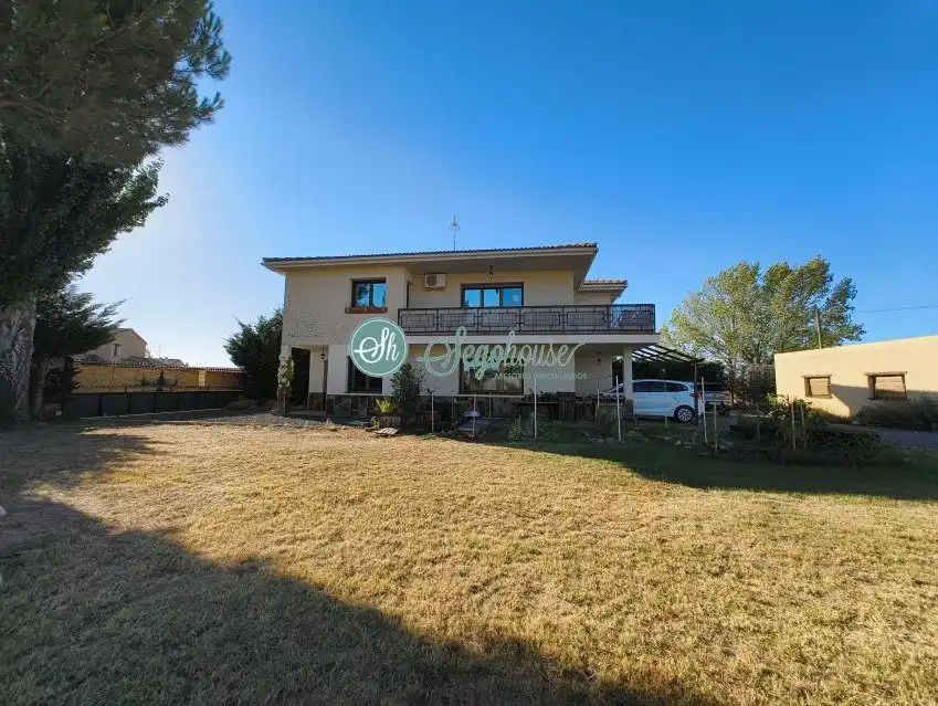 Villa zum Verkauf in Santa María la Real de Nieva, imagen 104