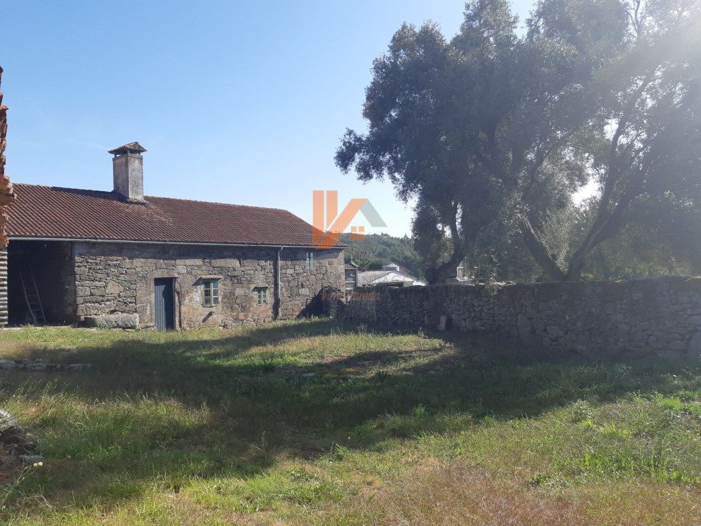 Houses for sale in Santiago de Compostela   with Private garden and Terrace