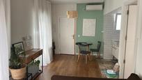 Living room of Flat for sale in  Madrid Capital