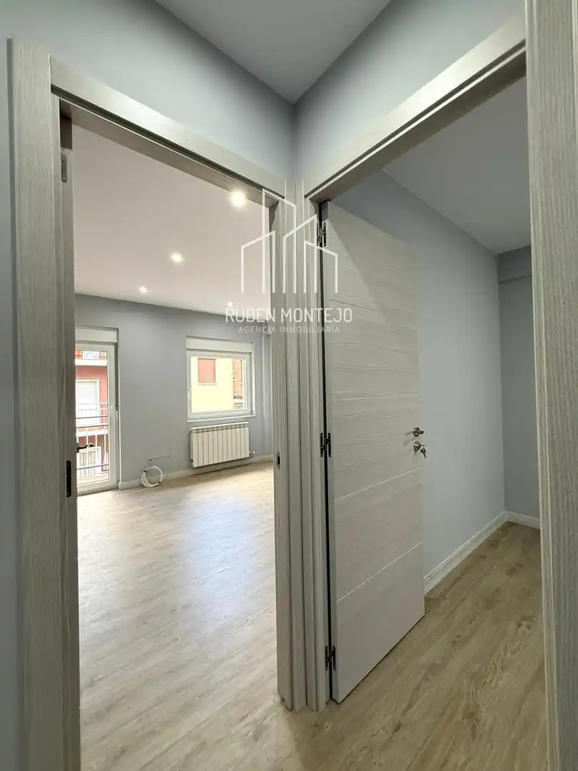 Bedroom of Flat for rent in Salamanca  with Heating, Parquet flooring and Terrace