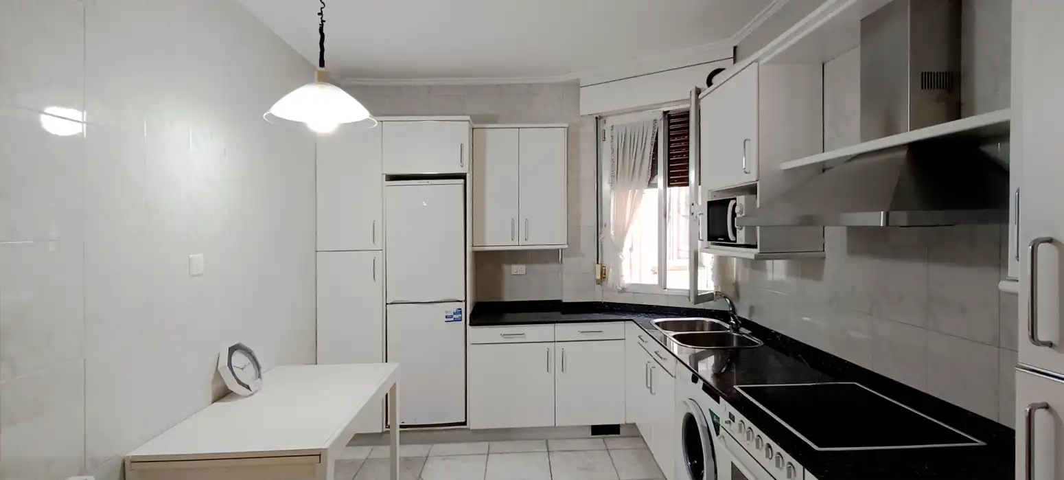 Kitchen of Flat for rent in Basauri   with Balcony