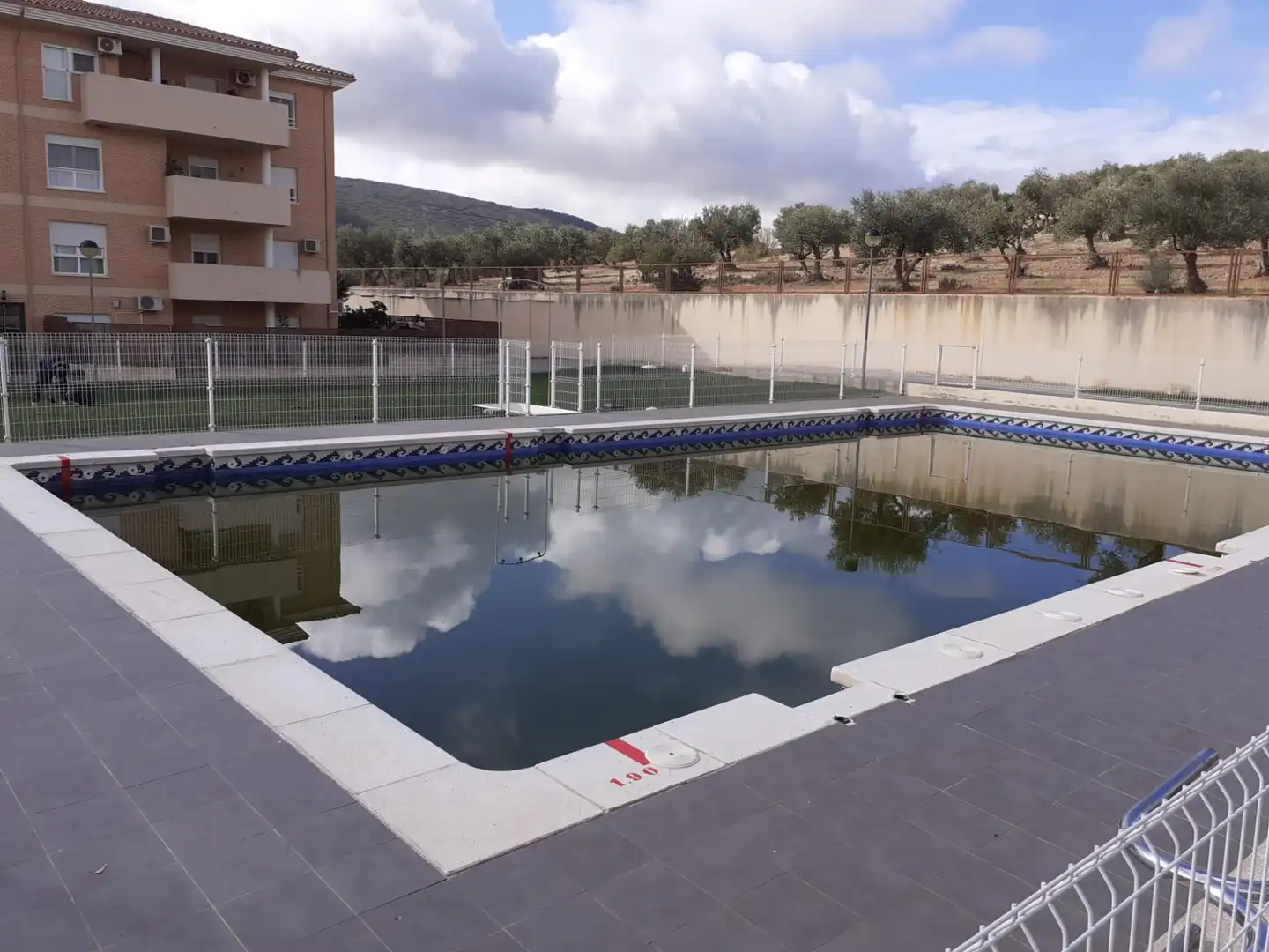 Piscina de Pis en venda en Puertollano amb Aire condicionat, Calefacció i Terrassa