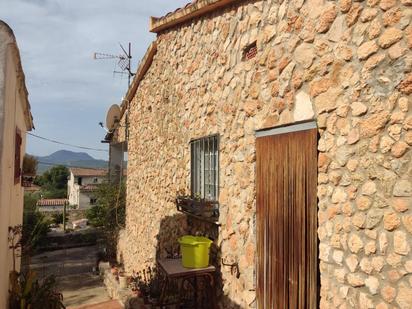 Vista exterior de Casa o xalet en venda en Vilafamés amb Piscina