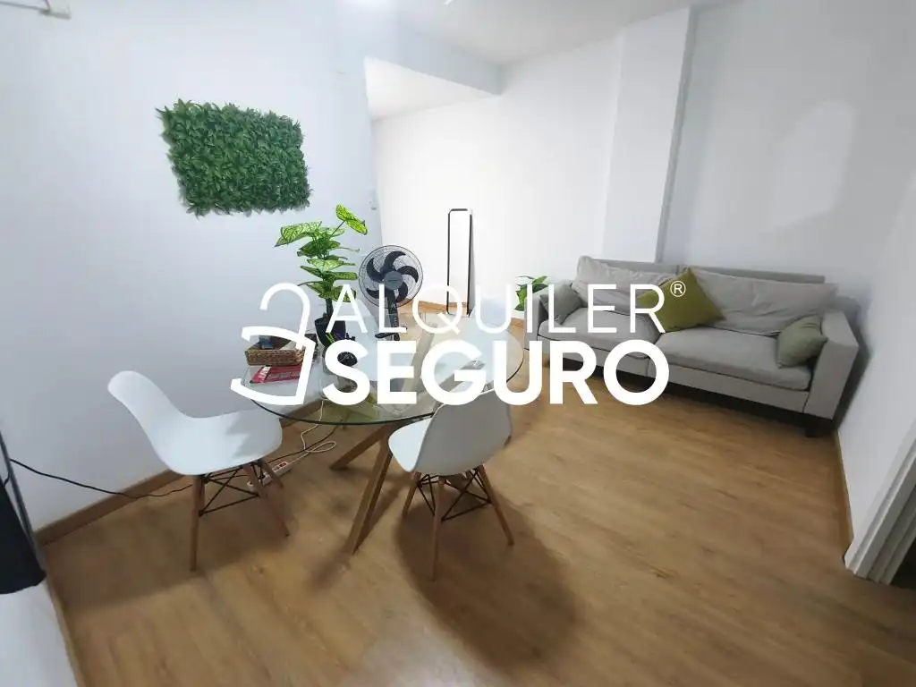 Sala d'estar de Pis de lloguer en Alicante / Alacant amb Terrassa i Moblat