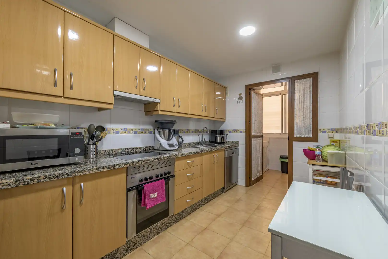 Cuina de Apartament en venda en Mijas amb Aire condicionat, Terrassa i Piscina