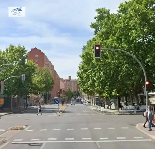 Gewerbefläche zum Verkauf in Calle de la Estafeta