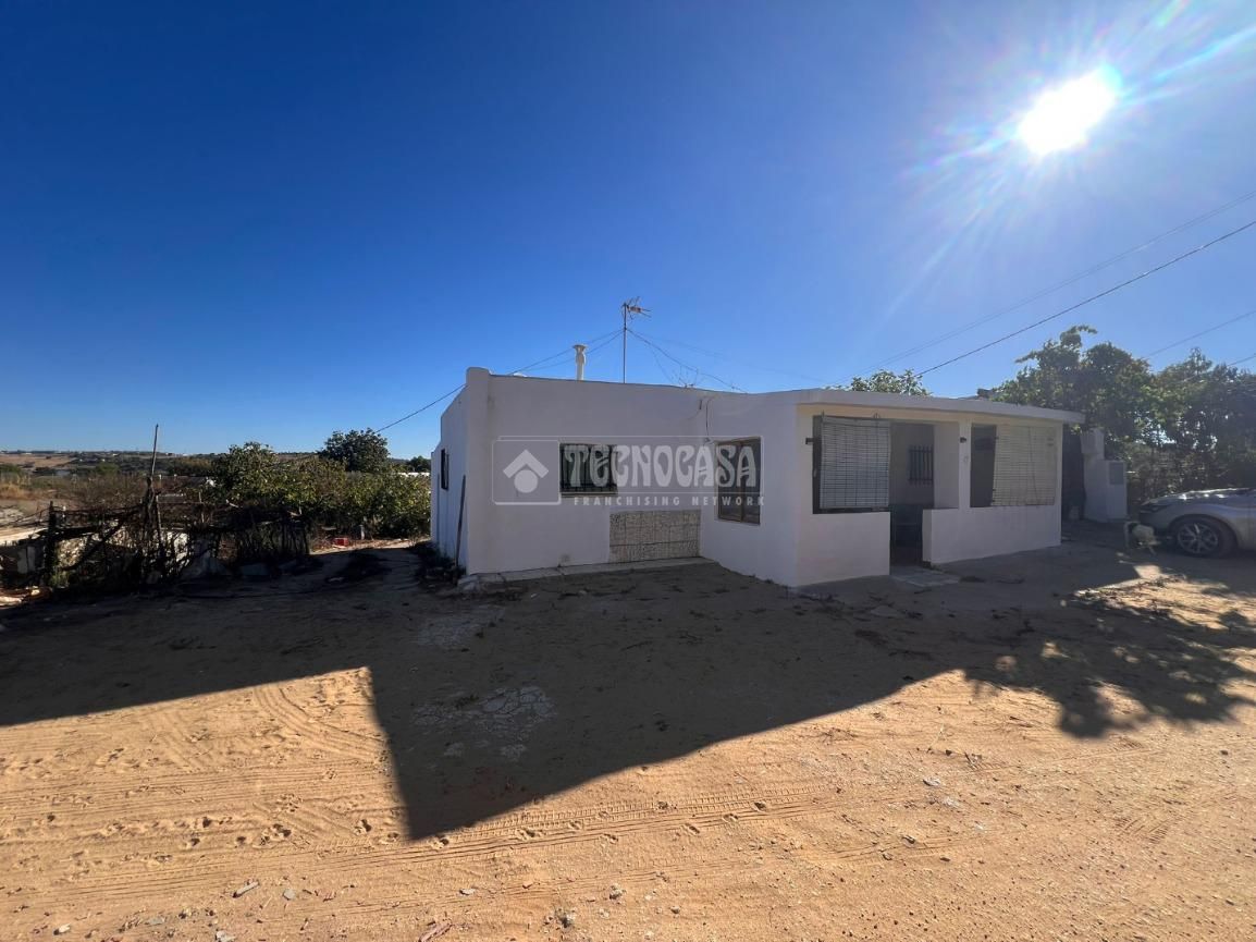 Finca rústica en venda en Conil de la Frontera amb Jardí privat