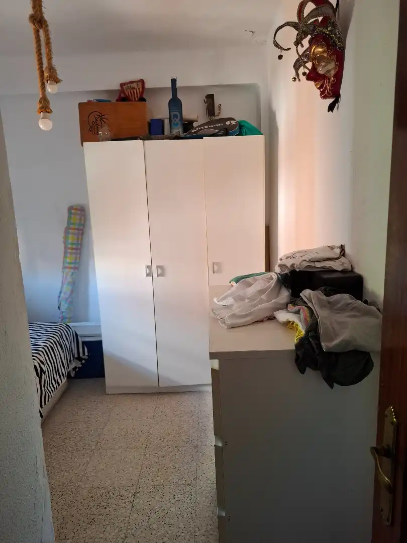 Dormitori de Pis en venda en Sevilla amb Moblat