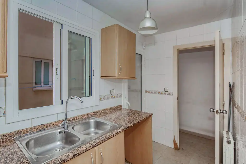 Kitchen of Flat for sale in Cornellà de Llobregat