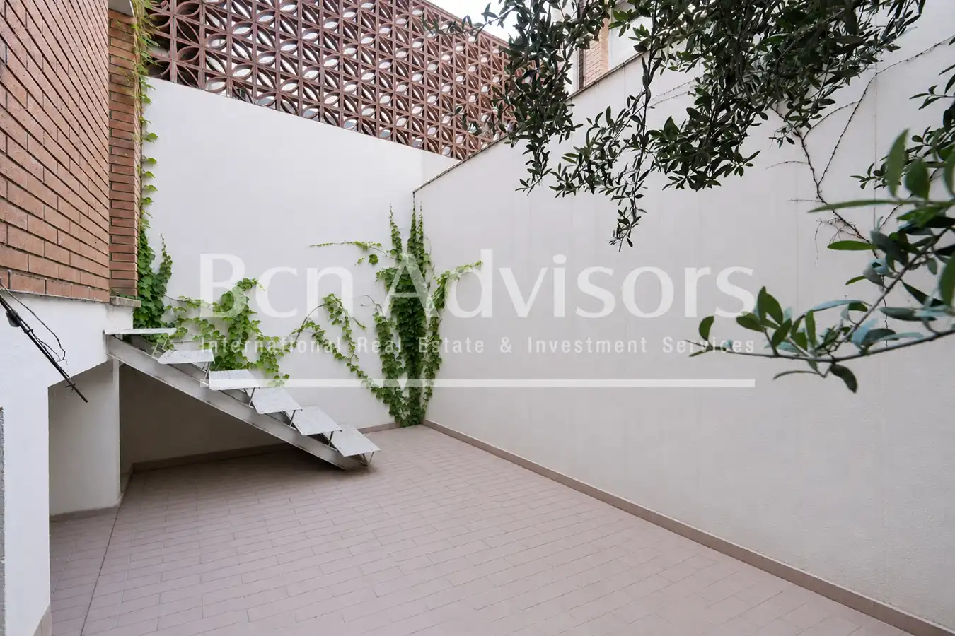 Terraza de Casa adosada en venta en Sant Just Desvern con Aire acondicionado, Calefacción y Parquet