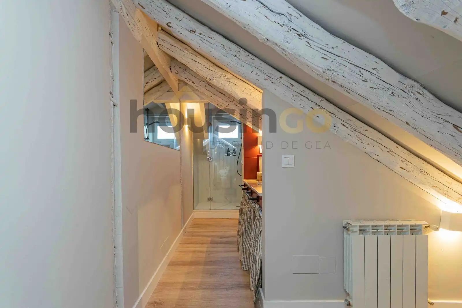 Attic for rent in Madrid  with Air Conditioner, Heating and Parquet flooring