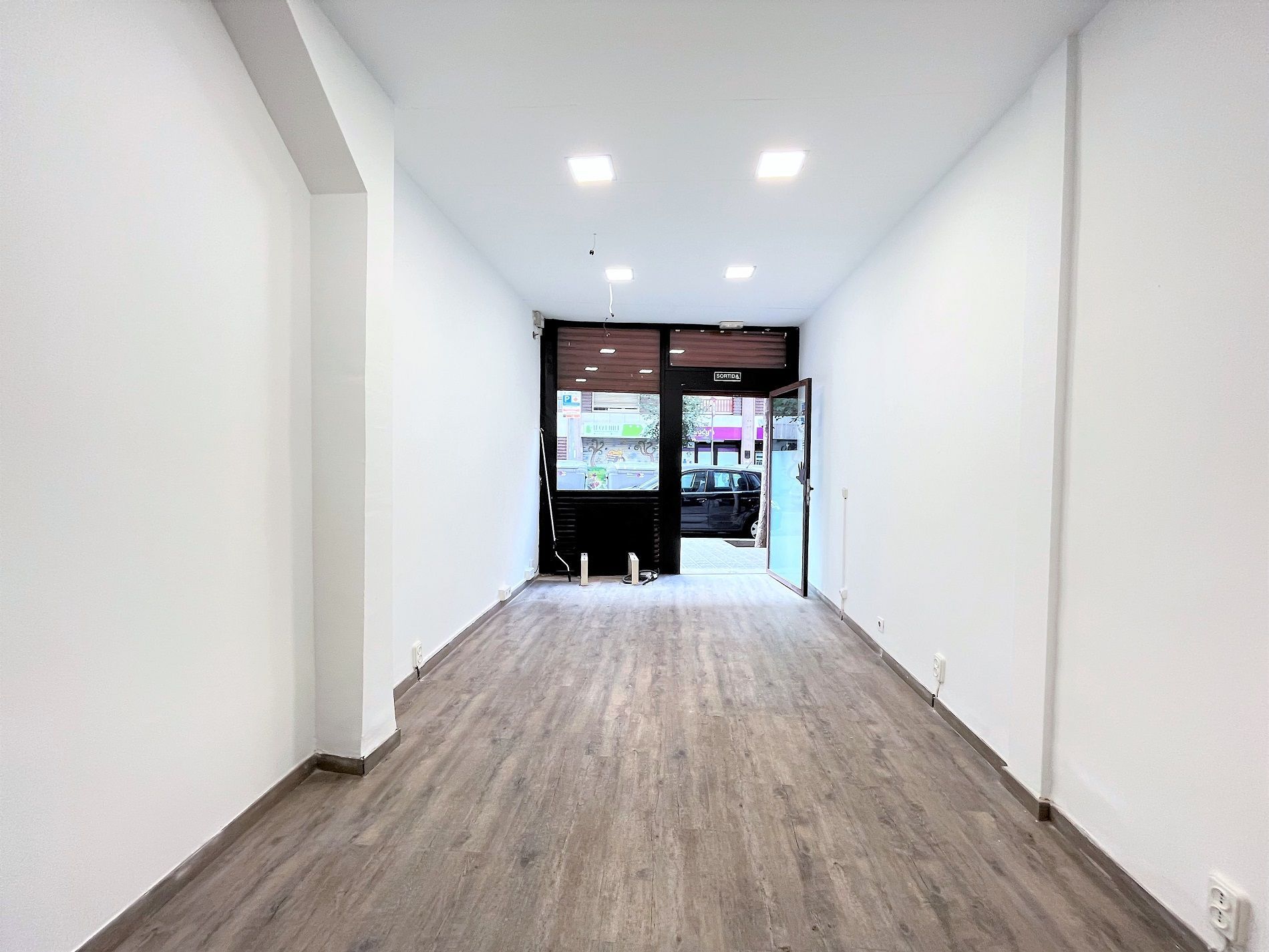 Premises to rent in Carrer de Caballero, 73, Barri de les Corts