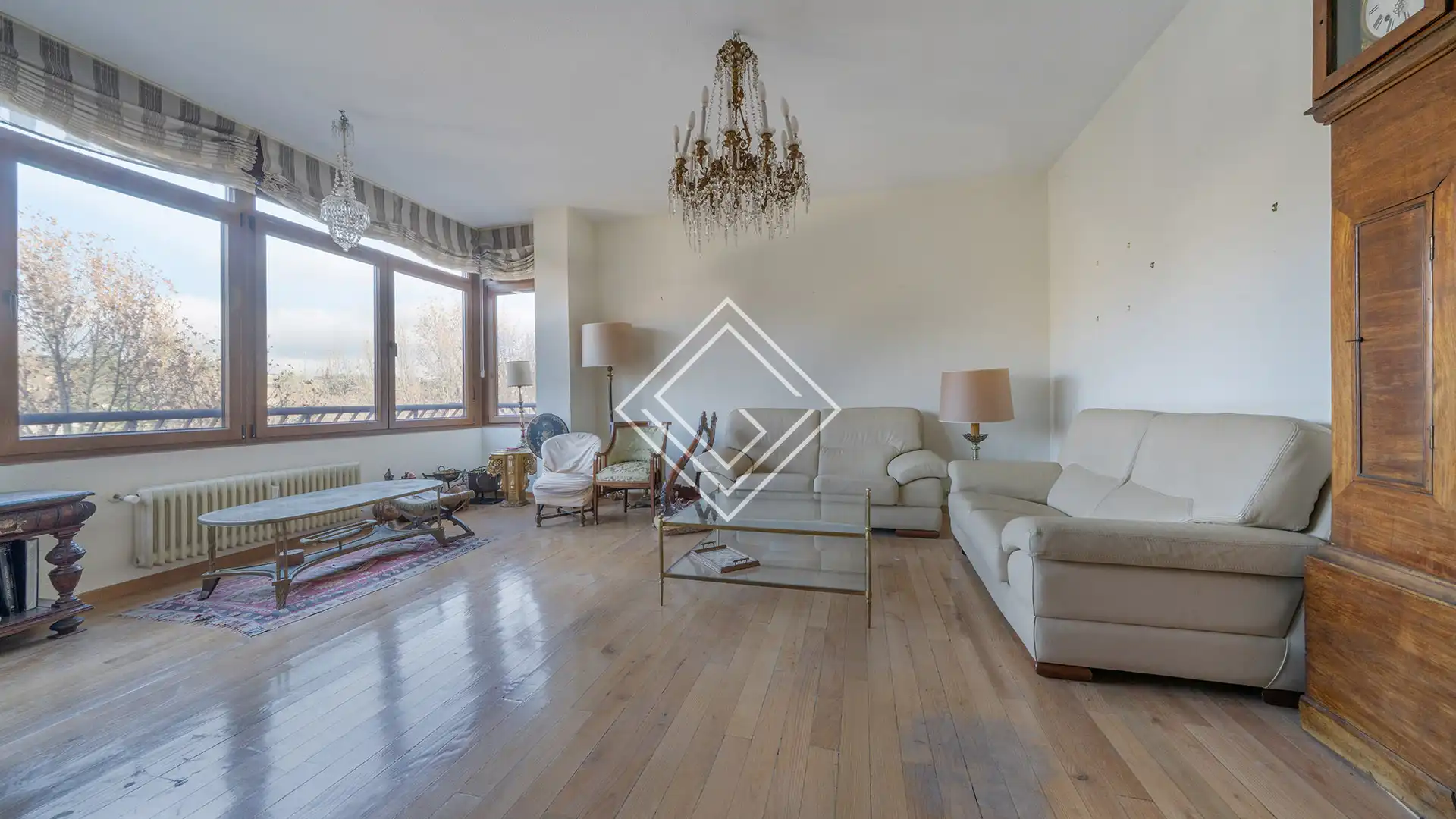 Living room of Flat for sale in  Madrid Capital  with Heating, Storage room and Community pool