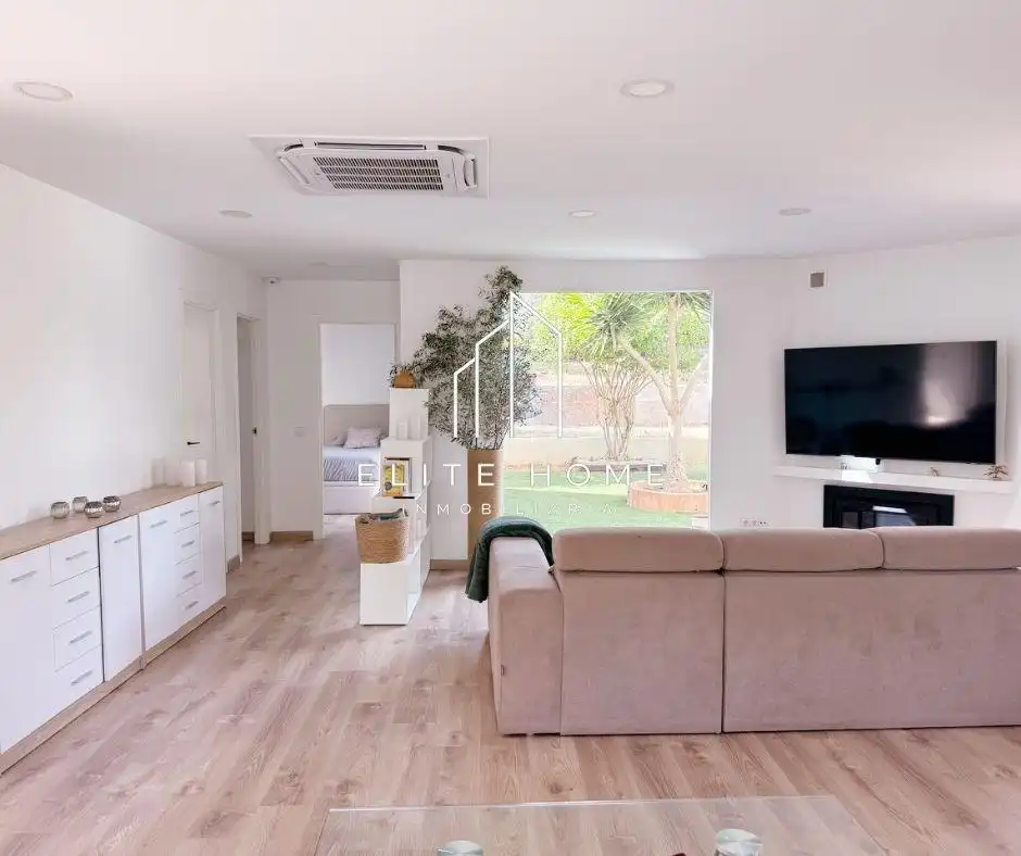 Sala d'estar de Casa o xalet en venda en Tales amb Aire condicionat, Calefacció i Jardí privat