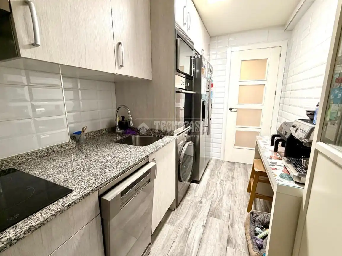 Cocina de Piso en venta en Móstoles con Aire acondicionado, Calefacción y Alarma