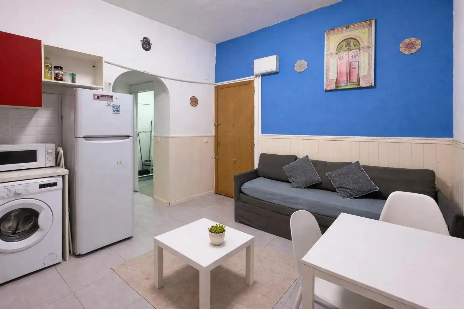 Sala d'estar de Apartament en venda en Madrid amb Calefacció i Moblat