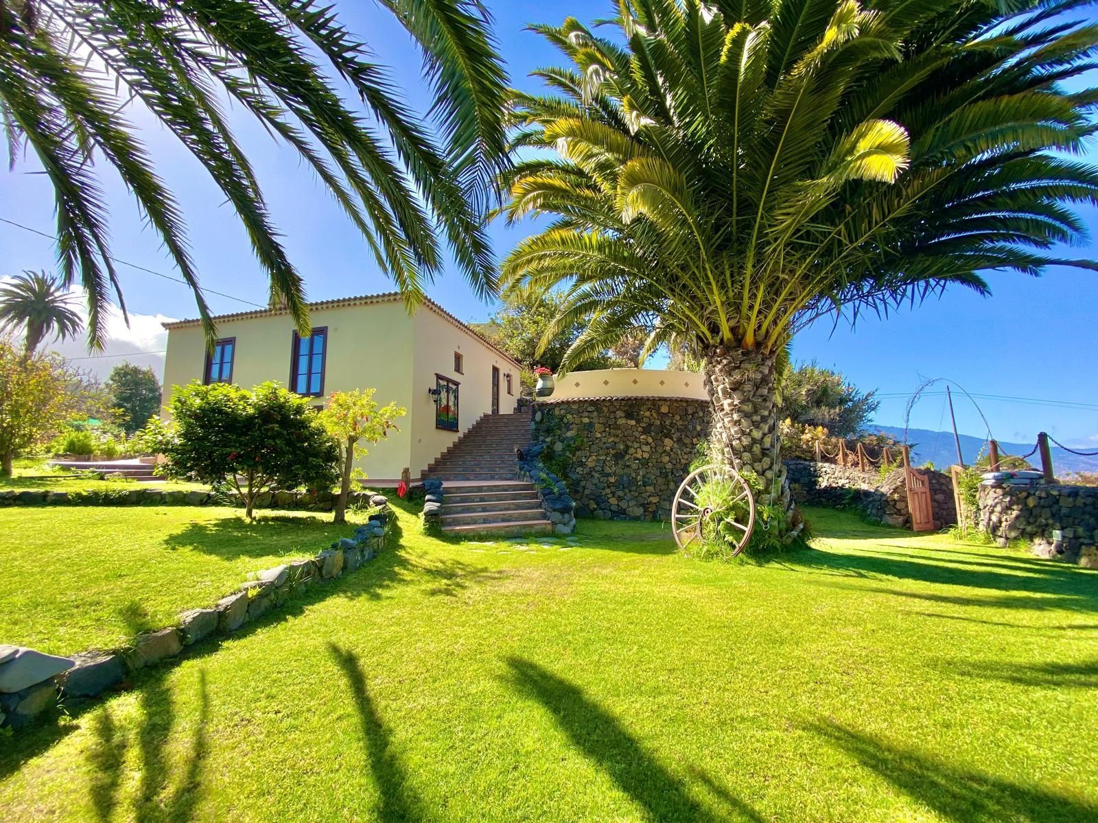 Vista exterior de Casa o xalet en venda en Breña Baja amb Calefacció