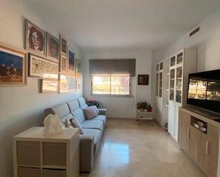 Living room of Flat for sale in Cornellà de Llobregat  with Air Conditioner, Heating and Oven