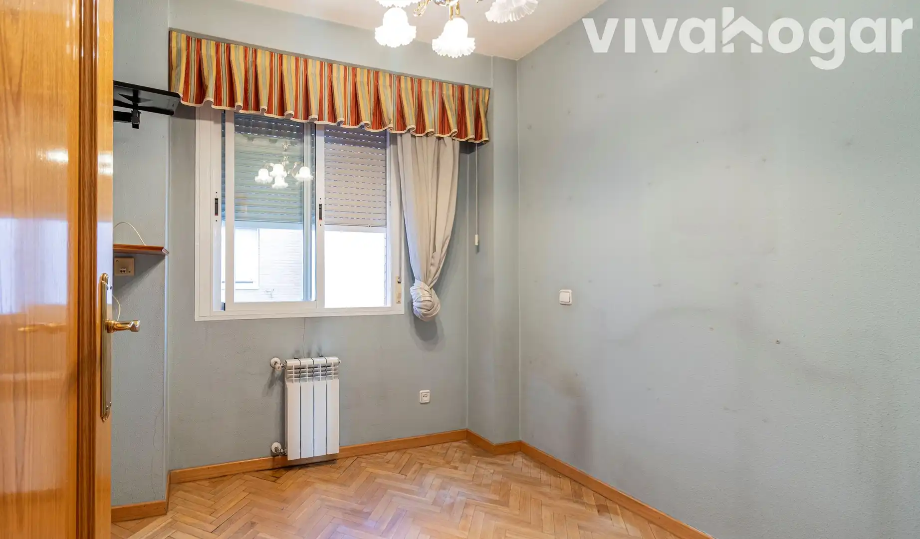 Flat with pool for sale in Embajadores