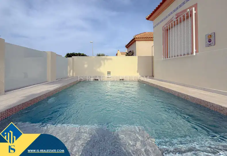 Villa avec piscine à vendre à Playa de los Locos, imagen 7