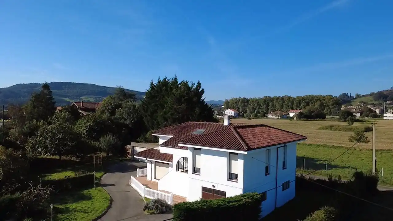 Vista exterior de Casa o chalet en venta en Arnuero con Calefacción, Terraza y Trastero