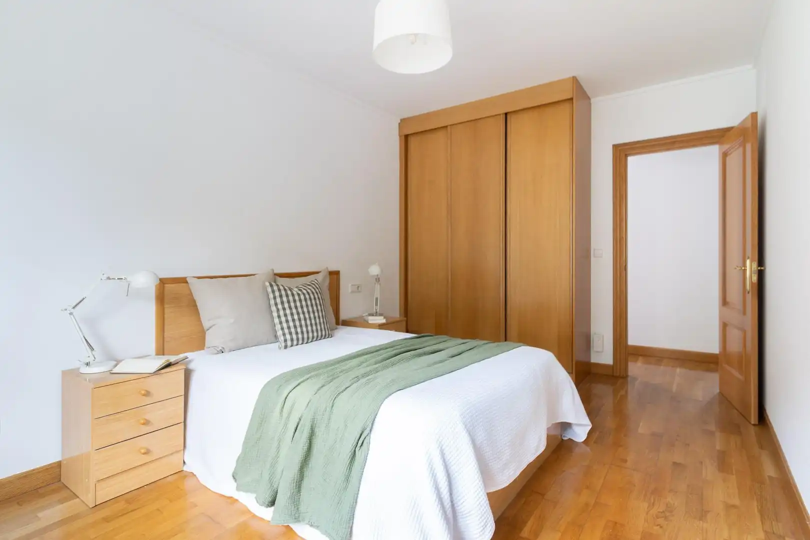 Habitación de Casa o chalet en venta en Huarte / Uharte con Calefacción, Jardín privado y Terraza