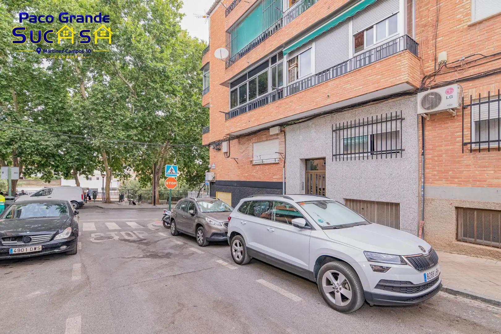 Vista exterior de Àtic en venda en Granada amb Aire condicionat, Calefacció i Terrassa