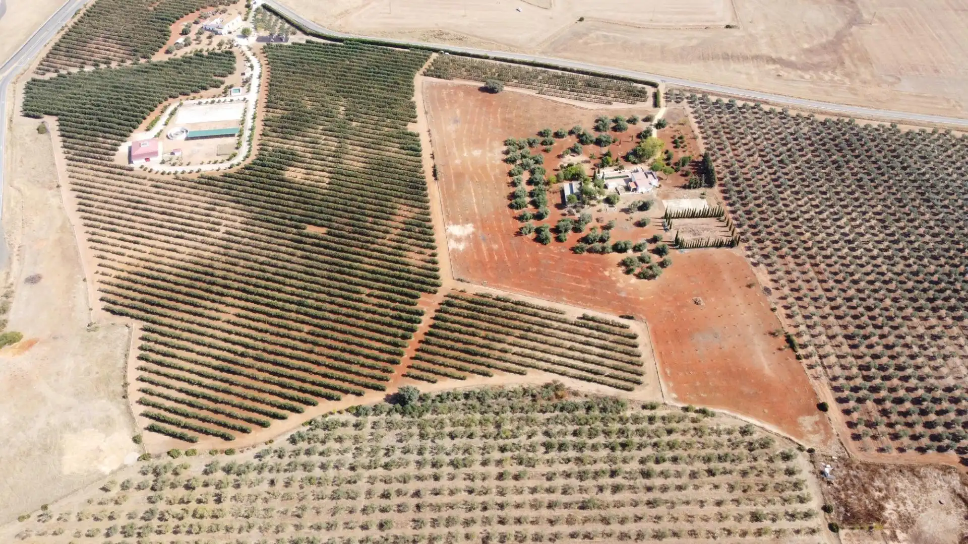 Finca rústica en venta en Carmona con Calefacción, Jardín privado y Terraza